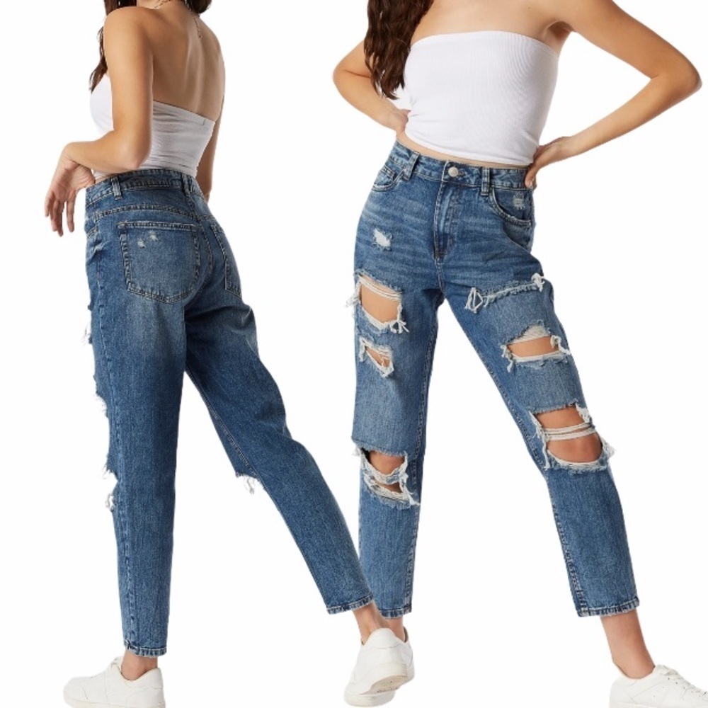 Refuge Ultra High Rise Distressed Mom Jeans 6
